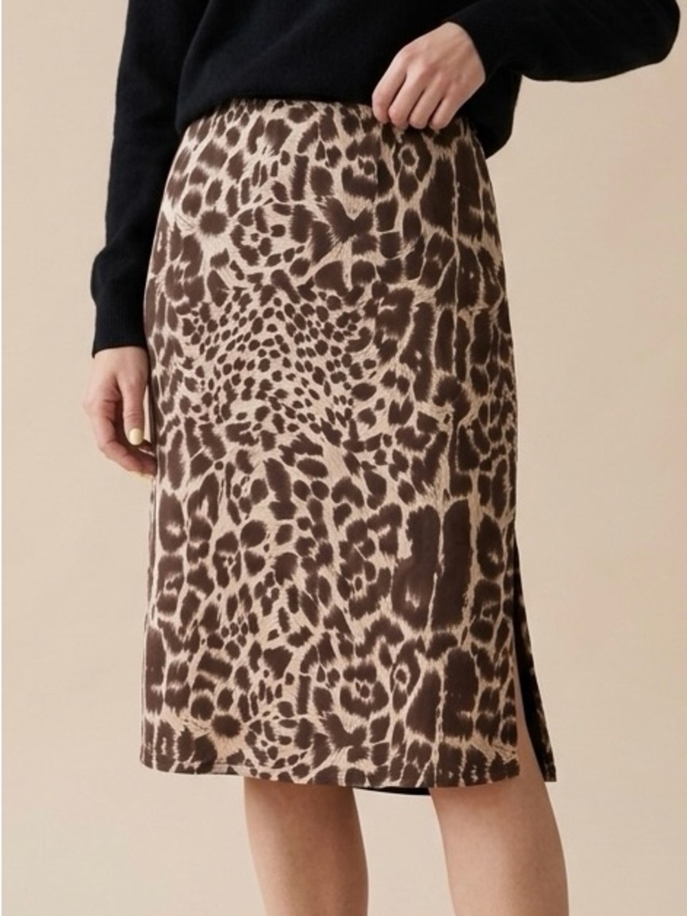 GUESS COLLECTION Vintage Silk Leopard Print Midi Skirt